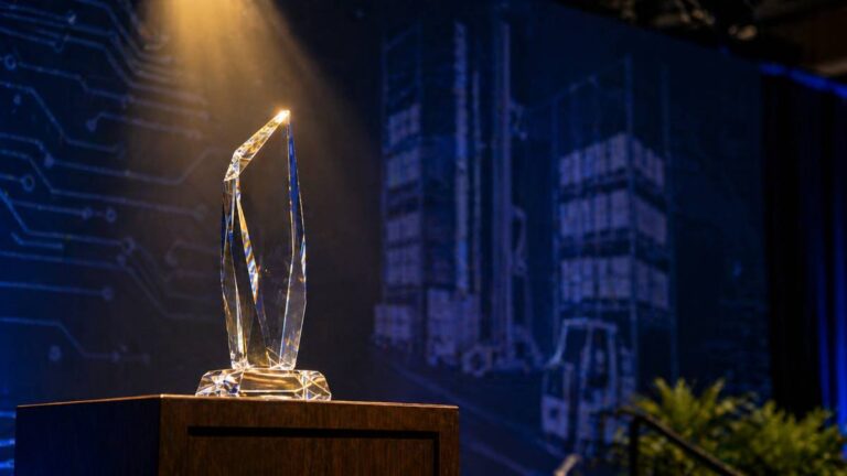 HengYan Technology receiving warehouse robotics innovation award