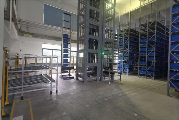 Seagull cross-floor conveyor and lifter system